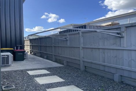 Photo of property in 8 Rauriki Lane, Rosehill, Papakura, 2113