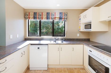 Photo of property in 68 Clifton Terrace, Fitzherbert, Palmerston North, 4410