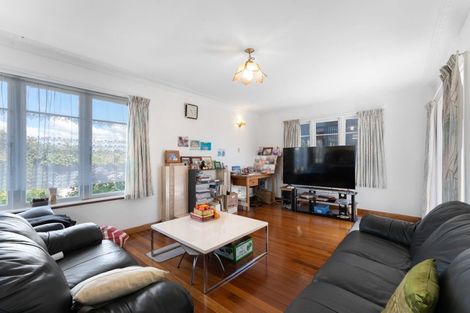 Photo of property in 586 Te Atatu Road, Te Atatu Peninsula, Auckland, 0610