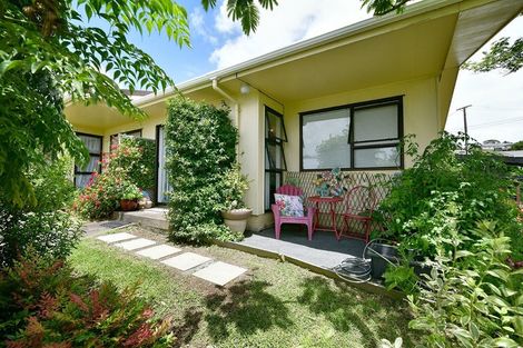 Photo of property in 2/3 Miro Street, Helensville, 0800