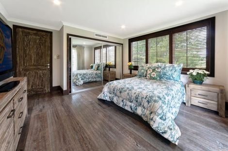 Photo of property in 52c Warman Road, Okura, Albany, 0792