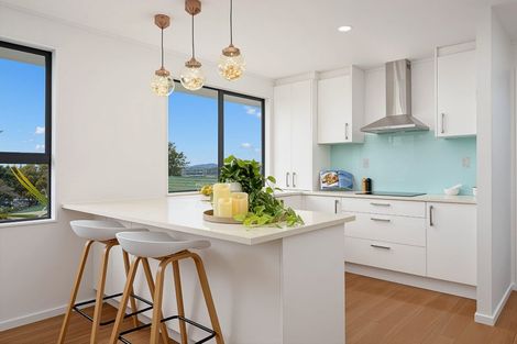 Photo of property in 140d Hepburn Road, Glendene, Auckland, 0602