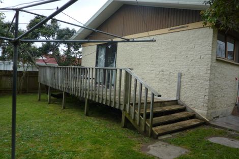 Photo of property in 2/5 Abelia Place, Papatoetoe, Auckland, 2025