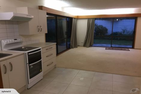 Photo of property in 13 Antilla Place, Half Moon Bay, Auckland, 2012