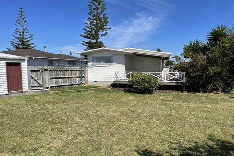 Photo of property in 16 Reelick Avenue, Pakuranga Heights, Auckland, 2010