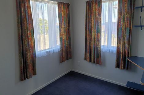 Photo of property in 20 Bowes Crescent, Strathmore Park, Wellington, 6022