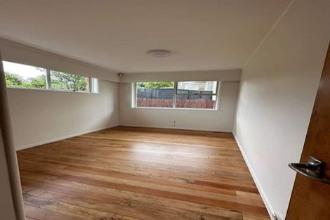 Photo of property in 36 Normanton Street, Glenfield, Auckland, 0629