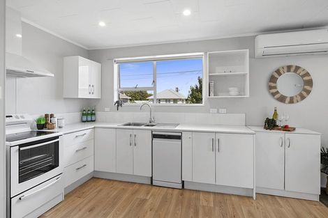 Photo of property in 3c Bideford Street, Brooklands, New Plymouth, 4310