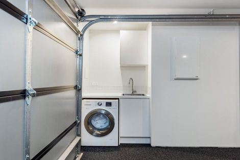 Photo of property in 211 Marine Parade, Mount Maunganui, 3116