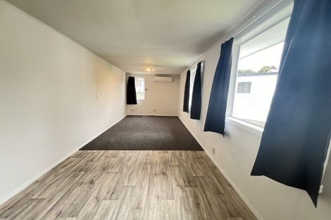 Photo of property in 18 Excellency Terrace, Ascot Park, Porirua, 5024