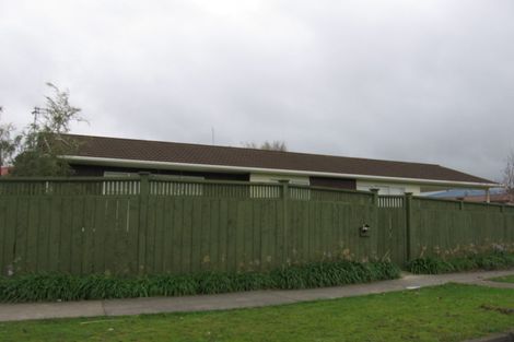 Photo of property in 33 Rhodes Drive, Kelvin Grove, Palmerston North, 4414