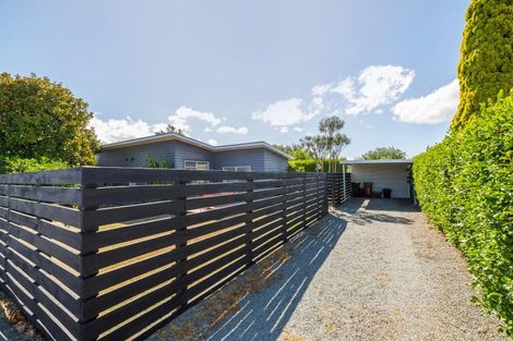 Photo of property in 43 Sackville Street, Martinborough, 5711