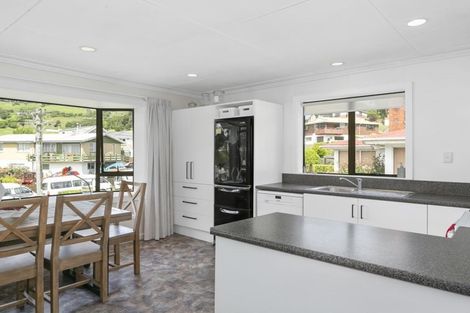 Photo of property in 35 Elwyn Crescent, Green Island, Dunedin, 9018