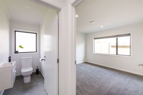 Photo of property in 24 Serenity Crescent, Kelvin Grove, Palmerston North, 4414