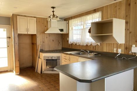 Photo of property in 2 Imrie Avenue, Mangere, Auckland, 2022