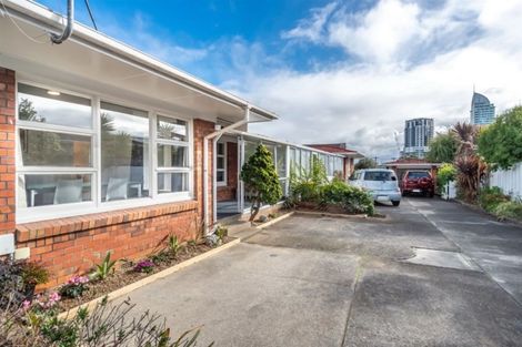 Photo of property in 3/15 Esmonde Road, Takapuna, Auckland, 0622