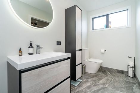 Photo of property in 38 Nore Street, Waihola, Milton, 9073