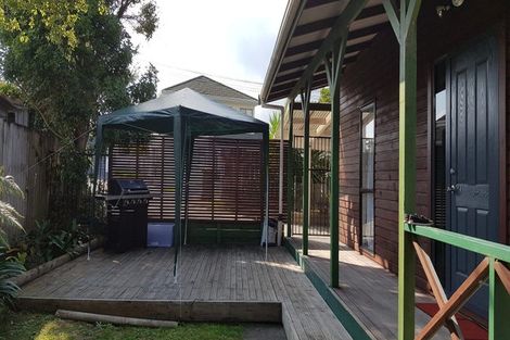 Photo of property in 24 Karamu Street, Te Atatu Peninsula, Auckland, 0610