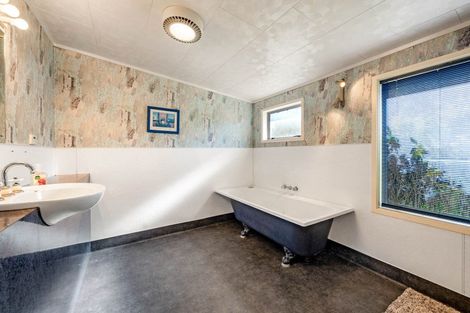 Photo of property in 33 Owhango Road, Owhango, 3990