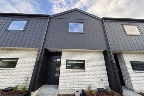 Photo of property in 8/42 Brandon Road, Glen Eden, Auckland, 0602