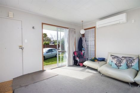 Photo of property in 21 Leaver Place, Weymouth, Auckland, 2103