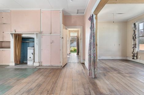 Photo of property in 28 Railway Crescent, Masterton, 5810