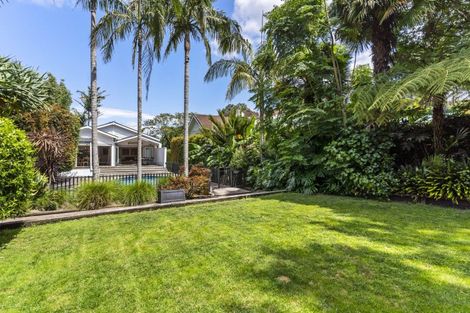 Photo of property in 17 West End Road, Herne Bay, Auckland, 1022