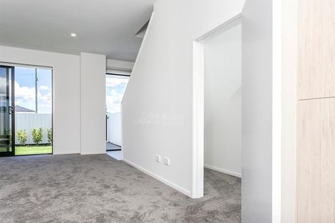 Photo of property in 1/21 Karamu Street, Te Atatu Peninsula, Auckland, 0610