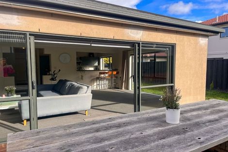 Photo of property in 6 Henridge Place, Avonhead, Christchurch, 8042