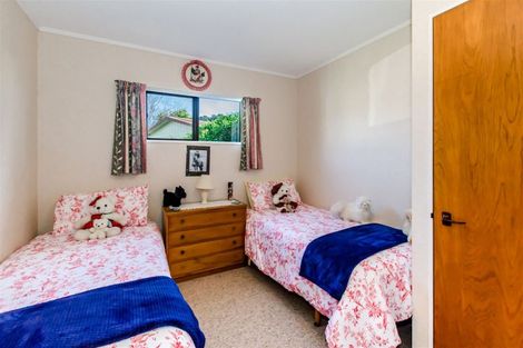 Photo of property in 62 Ruapehu Street, Paraparaumu, 5032