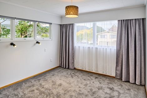 Photo of property in 27 Orr Crescent, Hutt Central, Lower Hutt, 5011