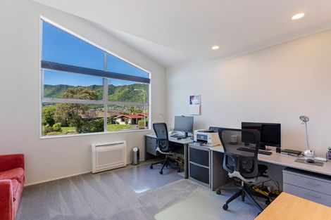 Photo of property in 19 Hurunui Street, Waikanae, 5036