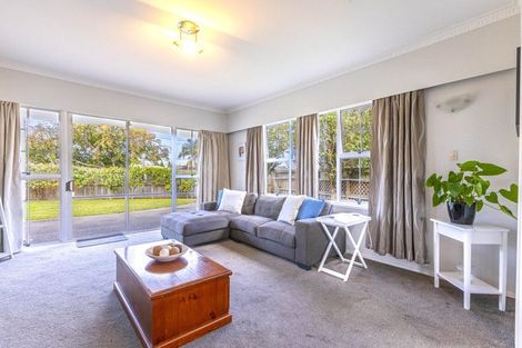 Photo of property in 114 Avondale Road, Taradale, Napier, 4112