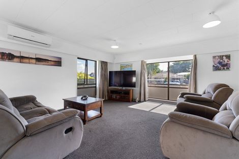 Photo of property in 417 College Street, Hokowhitu, Palmerston North, 4410