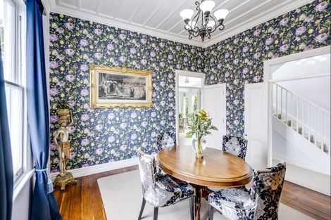 Photo of property in 3 Terrace Lane, Hospital Hill, Napier, 4110