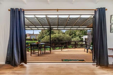 Photo of property in 3 Costello Crescent, Pukehina, Te Puke, 3189