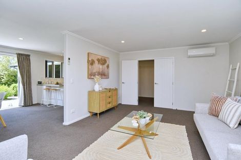 Photo of property in 4 Hurst Place, Parklands, Christchurch, 8083