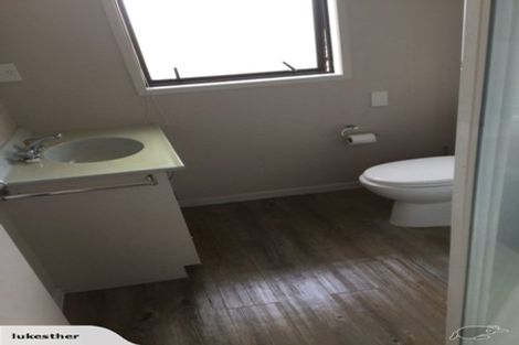 Photo of property in 19 Lastel Place, Shelly Park, Auckland, 2014