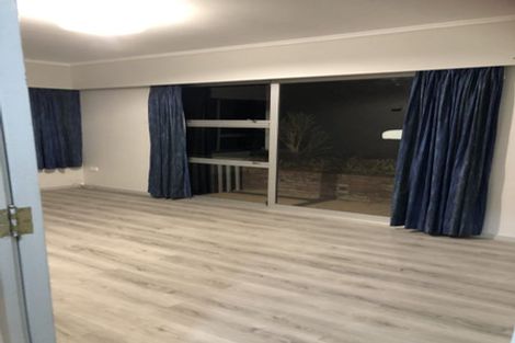 Photo of property in 56 Scott Road, Stanmore Bay, Whangaparaoa, 0932