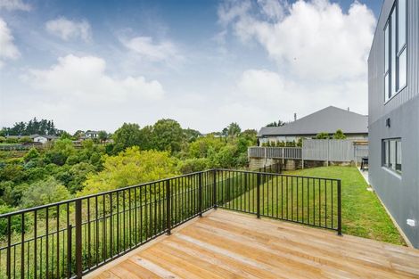 Photo of property in 18 Silkwood Place, Fitzherbert, Palmerston North, 4410