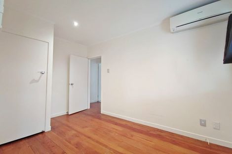 Photo of property in 352 Lake Road, Takapuna, Auckland, 0622