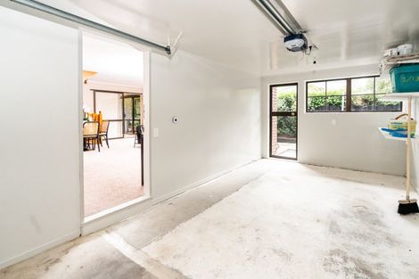 Photo of property in 2/136 Karori Road, Karori, Wellington, 6012