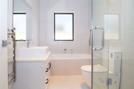 Photo of property in 52 Cooladawson Drive, Flat Bush, Auckland, 2019