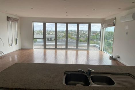 Photo of property in 103 Coronation Road, Hillcrest, Auckland, 0627