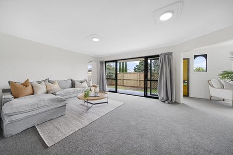 Photo of property in 2a Barclay Place, Burwood, Christchurch, 8061