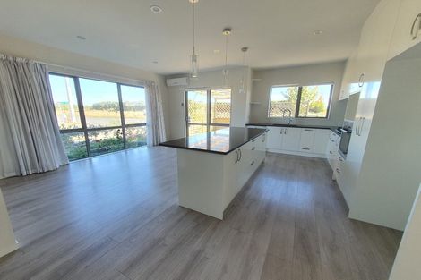 Photo of property in 67 Okawa Avenue, Papakura, 2110