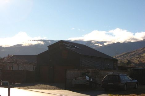 Photo of property in 9 Mystery Grove, Lake Hayes, Queenstown, 9304