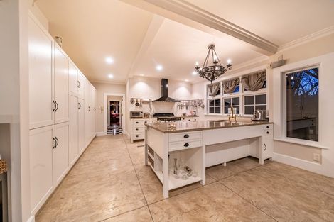 Photo of property in 291 Fergusson Drive, Heretaunga, Upper Hutt, 5018