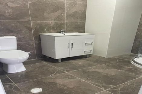 Photo of property in 2/16 Gordon Road, Papatoetoe, Auckland, 2025