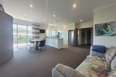 Photo of property in 32 Sumner Terrace, Aotea, Porirua, 5024